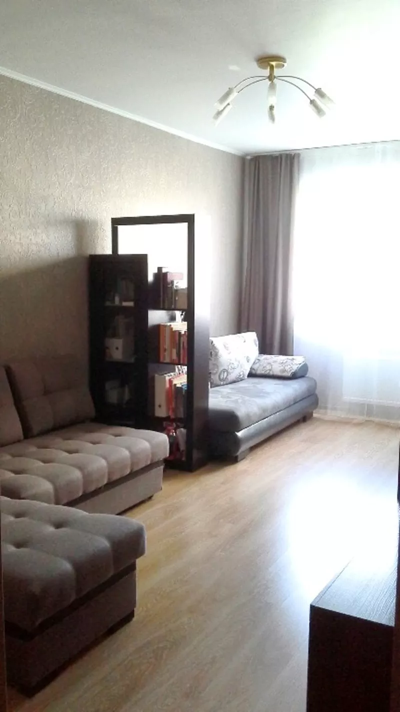Продам 1 комнатную квартиру в районе Краснолесья в Екатеринбурге