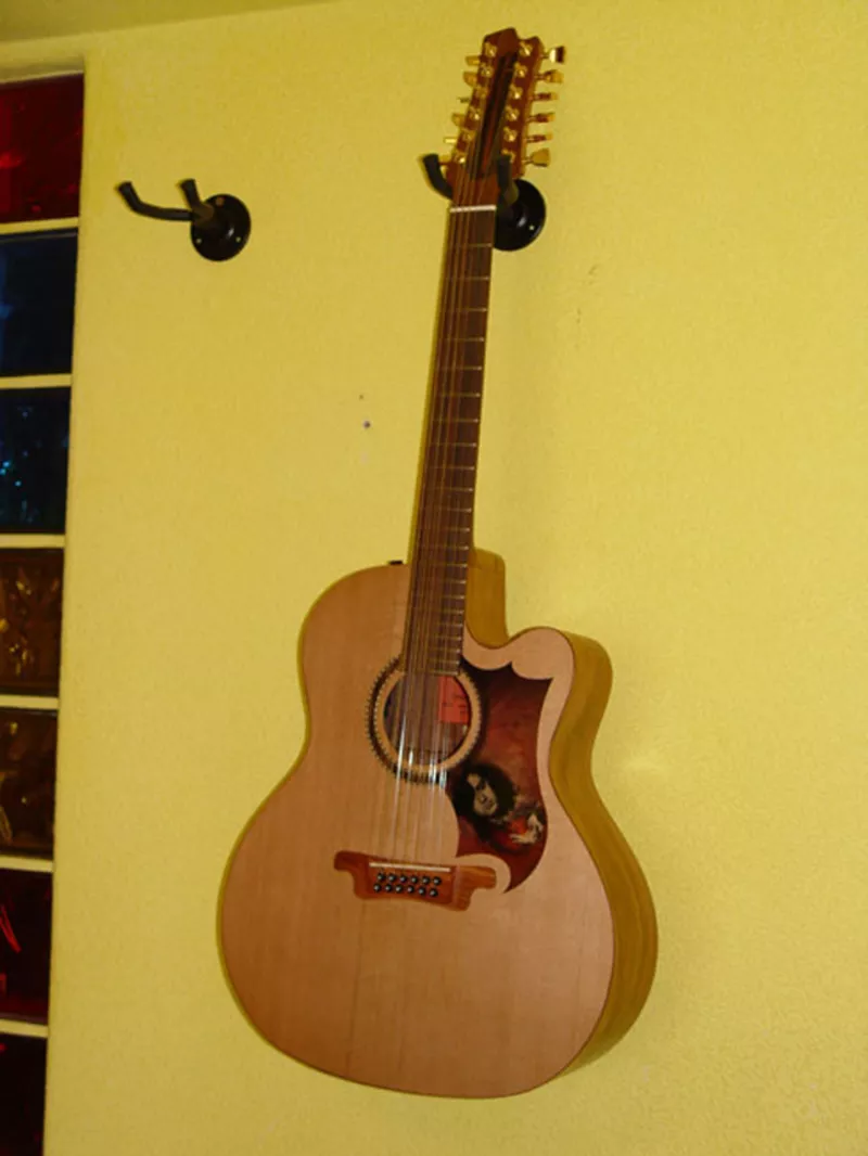 Продаю и делаю на заказ мастеровые классические и акустические гитары. 2