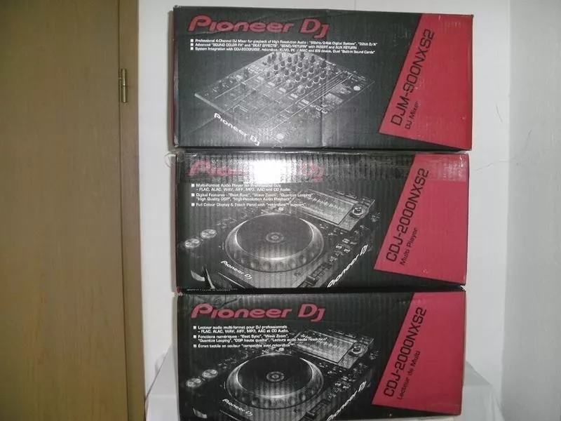 2 X Pioneer CDJ-2000NXS2 and DJM-900NXS2 Pro DJ Package...............