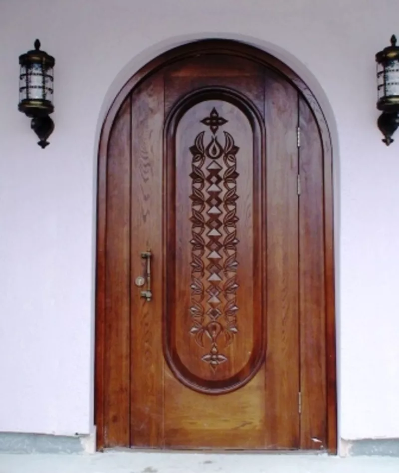 Двери филенчатые из массива сосны,  дуба,  бука,  ясеня 3